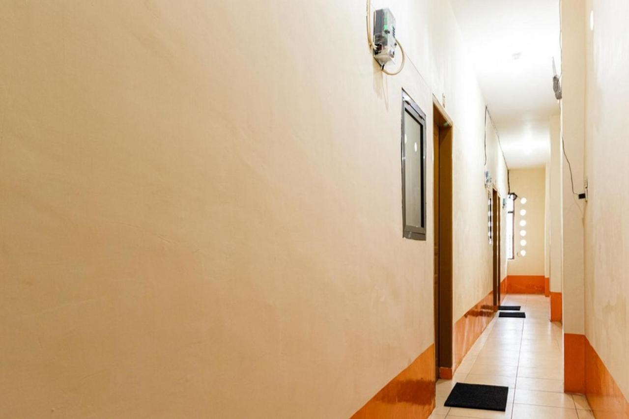 Reddoorz Syariah @ Jalan Setiabudi Medan 3 Экстерьер фото