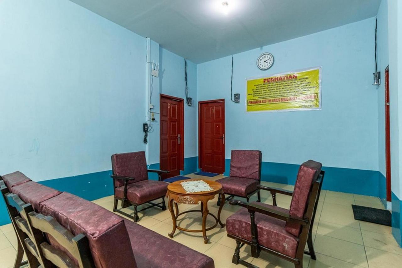 Reddoorz Syariah @ Jalan Setiabudi Medan 3 Экстерьер фото