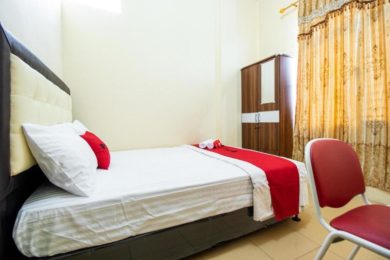 Reddoorz Syariah @ Jalan Setiabudi Medan 3 Экстерьер фото